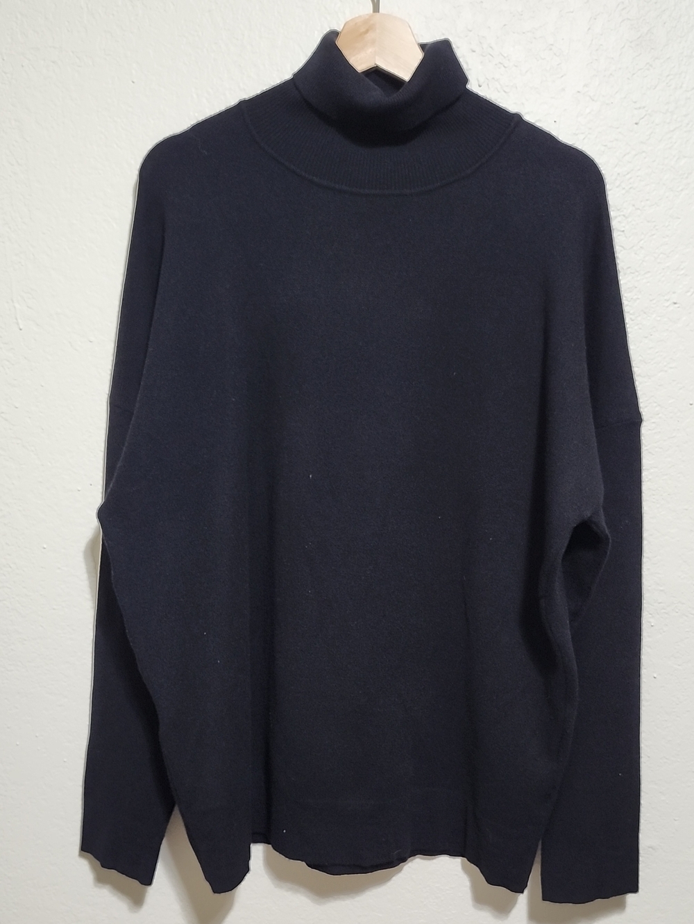 Zara Oversized Knit Turtleneck Sweater Black Large EUC Minimalist Style